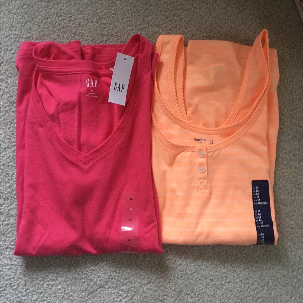 GAP TOPS SHORT SLEEVE & TANK TOP MEDIUM - Picture 4 of 4